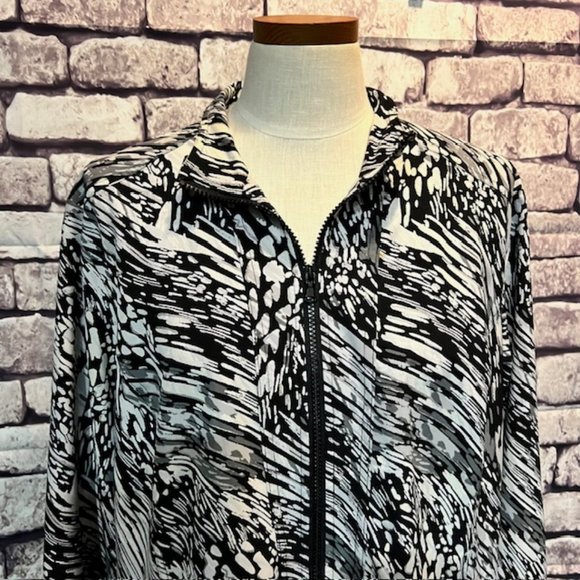 Chico's Zenergy Long Sleeve Zip Up Jacket Size XL - Picture 2 of 10